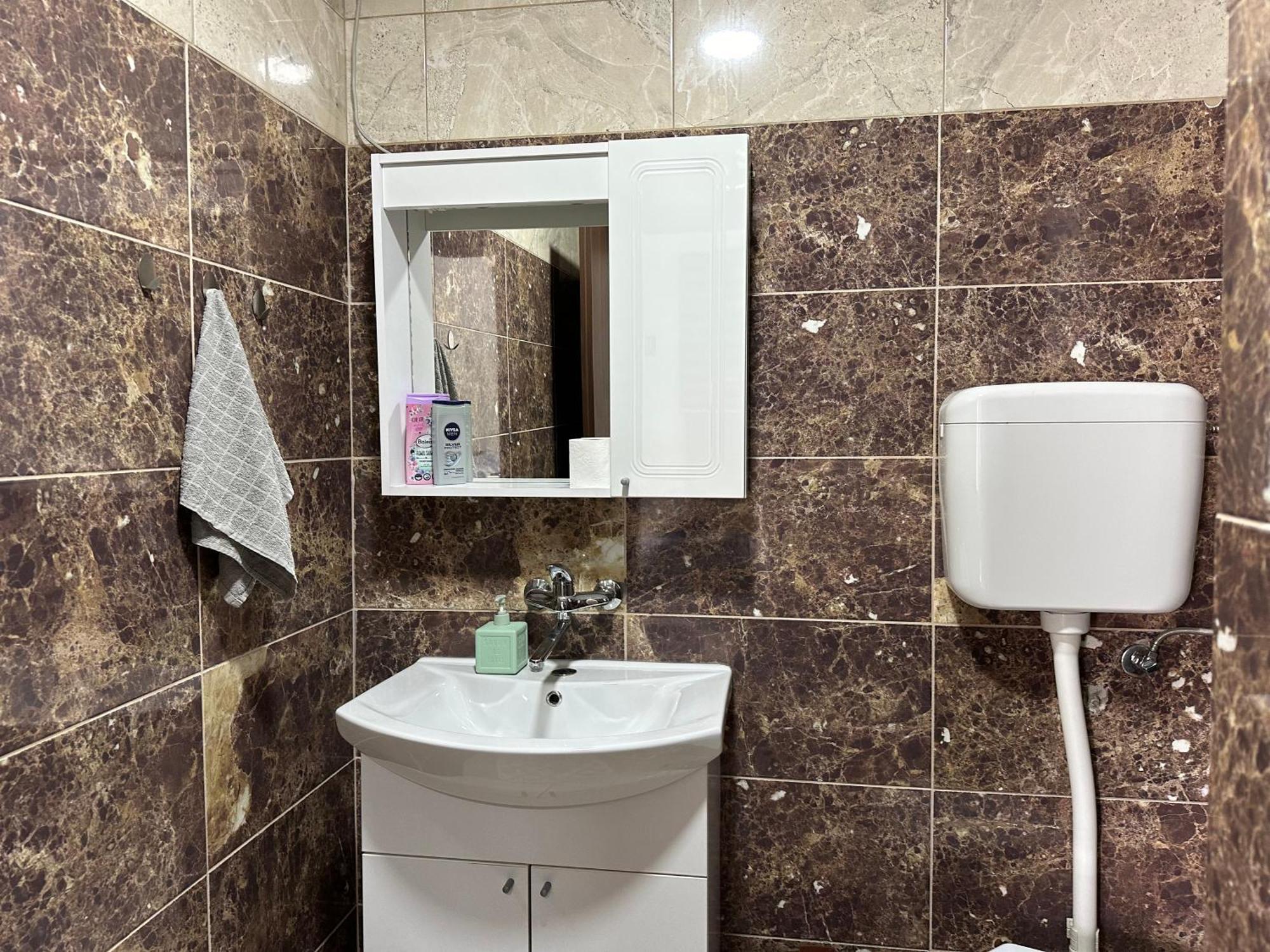 Studio Apartment In Old Town- With Parking โมสตาร์ ภายนอก รูปภาพ